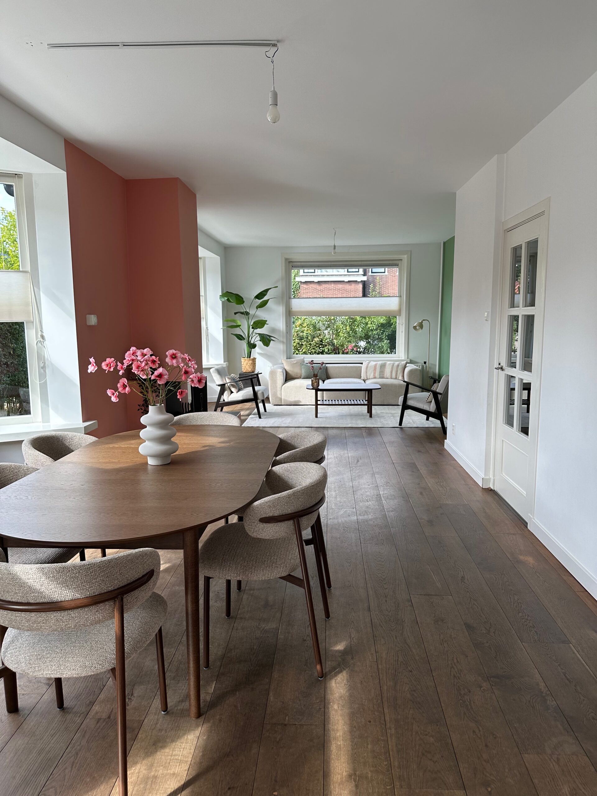 De woonkamer na de styling
